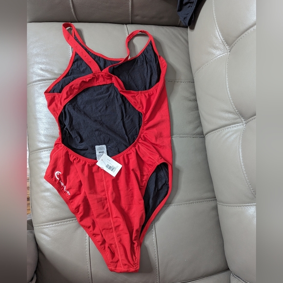 Women's red Head swimsuit. New - Picture 2 of 3